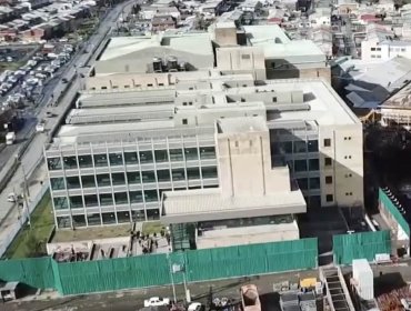 Contraloría detecta hongos, manchas y olor a humedad en construcción del Hospital Las Higueras de Talcahuano