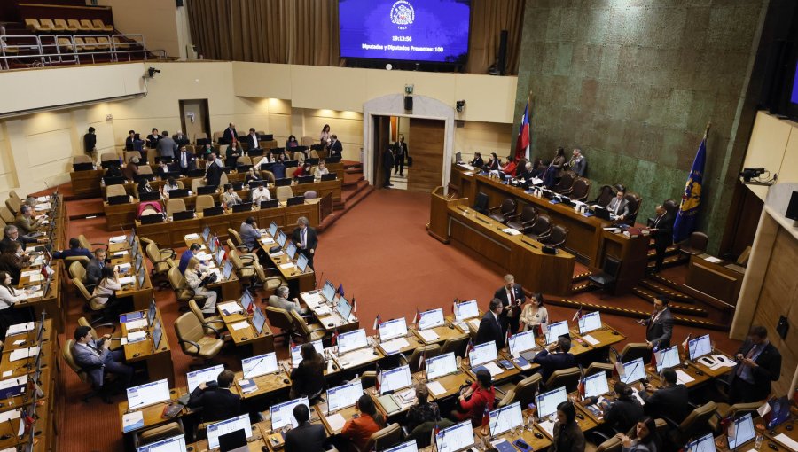 Cámara aprueba proyecto que endurece sanciones por agresiones y ofensas contra la autoridad policial: Pasa al Senado