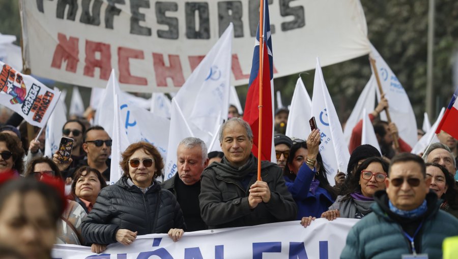 Gremios de la educación marcharán tres días hasta el Congreso en Valparaíso para manifestar rechazo a recortes presupuestarios