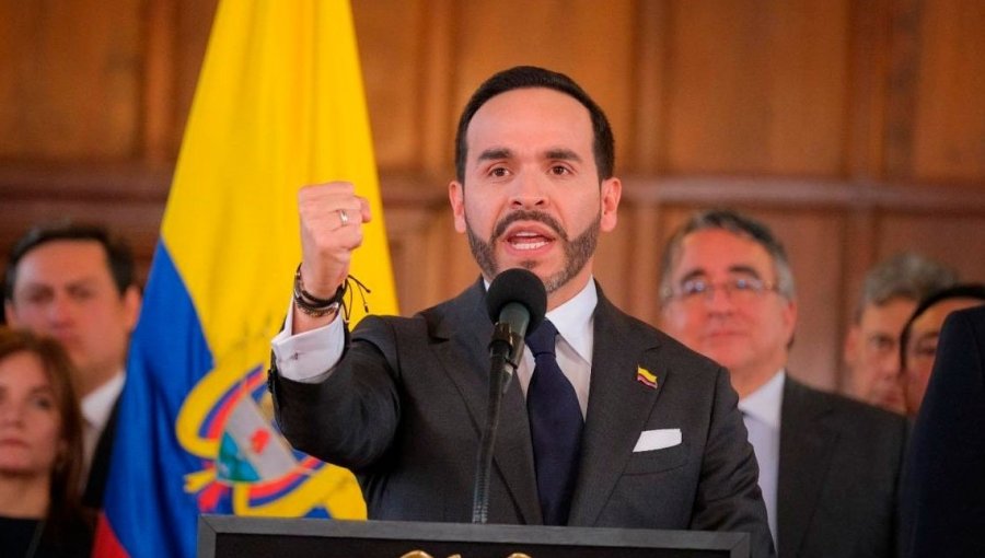 De la Espriella advierte que le devolverá la seguridad a Colombia "por la razón o por la fuerza"