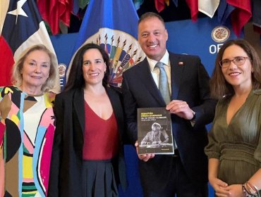 Libro «Sebastián Piñera Echenique en 50 Voces Globales» fue presentado en la sede de la OEA en Washington