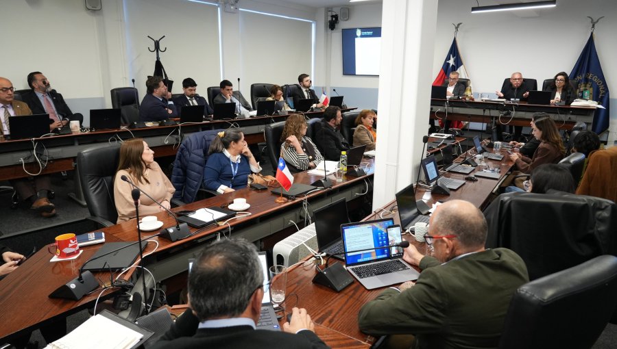 Gore de Valparaíso aprueba proyectos por más de $3.189 millones enfocados en mejoramiento de barrios y equipamiento comunal