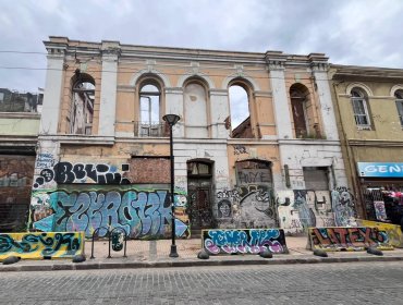 Valparaíso licita obras para reforzar estructura del histórico edificio Nasro Maluk