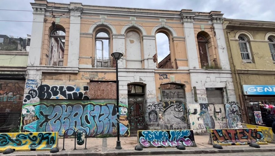 Valparaíso licita obras para reforzar estructura del histórico edificio Nasro Maluk