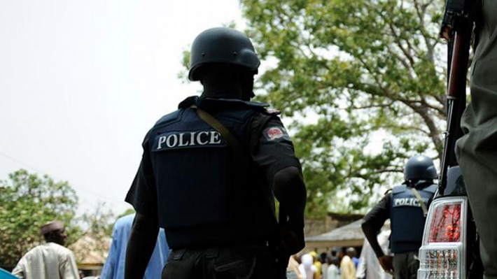 Al menos 37 murieron en Nigeria por inhalar gases tóxicos durante una extracción ilegal de petróleo