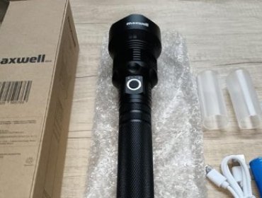 Sernac emite alerta de seguridad por linterna led táctica marca Maxwell que podría presentar riesgo de combustión