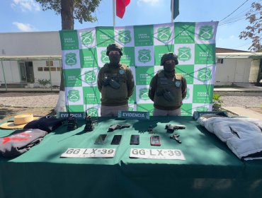 Desarticulan organización dedicada al robo violento de vehículos de apps de transporte y al tráfico de armas de fuego en Santiago
