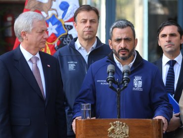 Presidente Kast visita a alcalde de San Bernardo tras destaparse plan para asesinarlo y afirma: "Esta batalla la vamos a ganar"