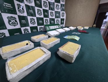 Detienen a dos bolivianos con más de 13 kilos de cocaína en bus fiscalizado en Nogales