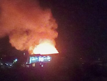 Tragedia en Viña del Mar: mujer de 82 años pierde la vida en incendio que afectó a dos viviendas en el paradero 12 de Achupallas