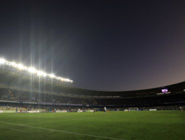 Advierten por mal estado de la cancha del Ester Roa para el duelo entre Huachipato y Colo-Colo: "No está para jugar fútbol profesional"