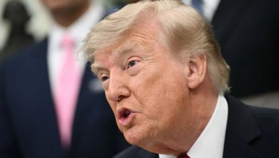 Trump acusa a los "lunáticos de la izquierda radical, tontócratas y comunistas" de querer que EE.UU. "pierda la guerra" con Irán