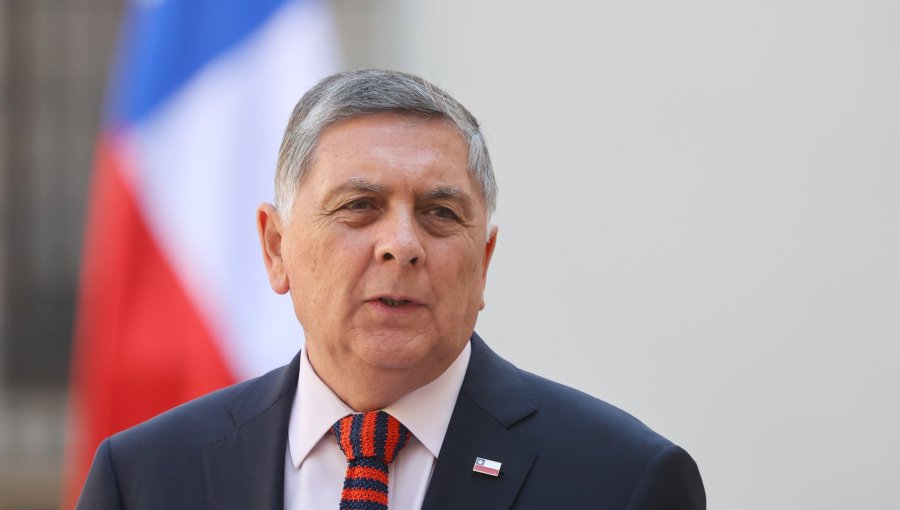 Biministro Alvarado afirma que el Gobierno "no se transformará en comentarista" de los dichos de Milei en el Foro Madrid
