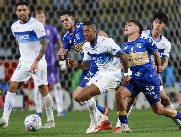Con gol de Zampedri, la UC vence a Everton y se afianza en el segundo lugar