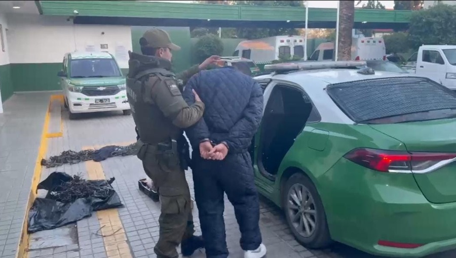 Tres sujetos fueron detenidos tras robo armado a un camión con celulares en San Bernardo