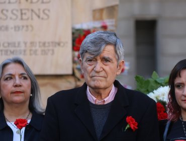 PS despide a Camilo Escalona: "Acompañó al partido en sus horas más complejas"