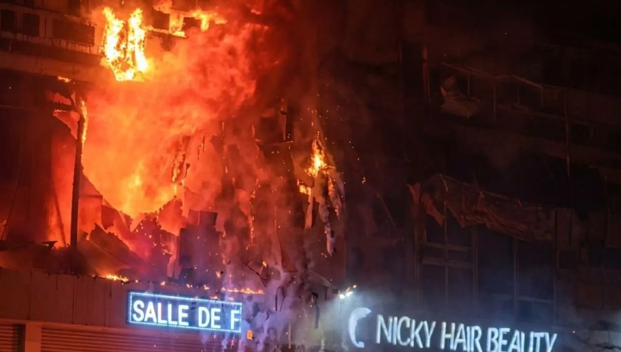 Al menos 22 muertos en un incendio en un salón de bodas en Kinshasa