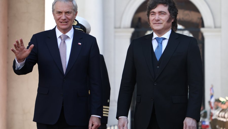 Encuesta Cadem: 40% considera a Argentina un enemigo de Chile y 36% lo ve como aliado