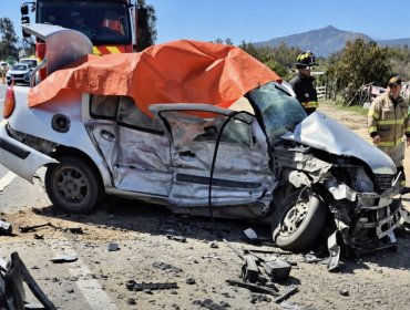 Accidente de tránsito en Casablanca deja un fallecido y dos personas gravemente heridas