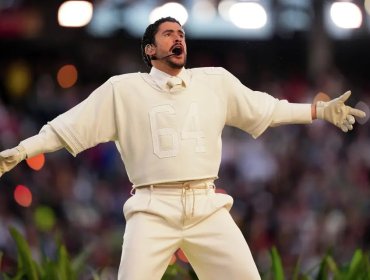 Bad Bunny gana su primer Emmy por show de medio tiempo del Super Bowl