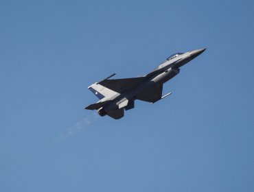 Fuerza Aérea de Chile calienta motores para la Parada Militar con sobrevuelo de los F-16 por 11 comunas de la región de Valparaíso