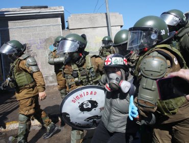 Ministro Arrau reporta 50 detenidos y agresiones en romería al Cementerio General