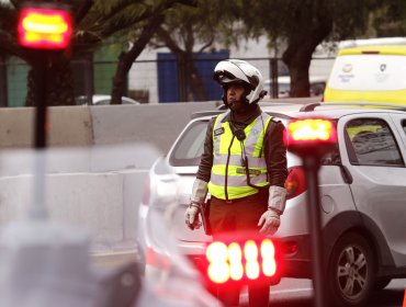 Carabineros detiene a cuatro conductores que circulaban a 170 km/h en Costanera Norte