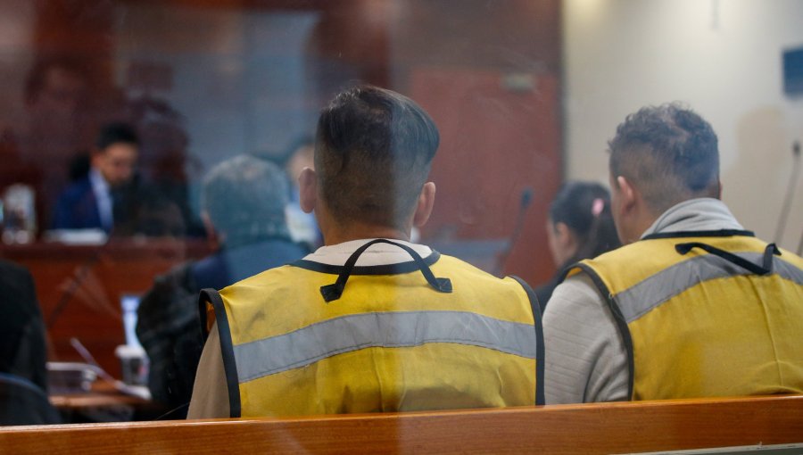 Sentencian a 20 años de cárcel a hermanos por violento asalto a guardias y robo de fusiles en instalaciones de la Armada en Concón