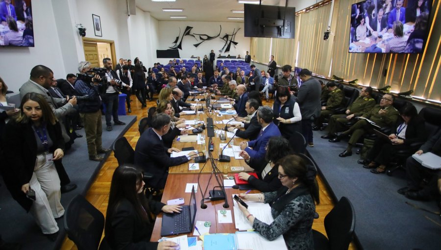 Comisión del Senado sesiona en San Bernardo tras amenazas contra alcalde White y concluye enfrentar la delincuencia con mirada transversal