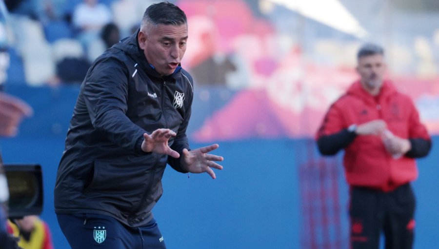 DT de Huachipato tras empate con Colo-Colo: “En el fútbol no hay justicia, nos atacó por todos lados”