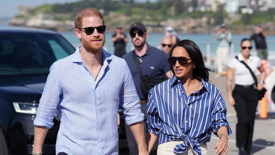 Rey Carlos III aclara que Harry y Meghan son "ciudadanos privados" y no representan a la familia real