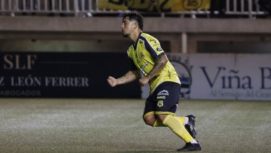 Sebastián Parada avisa tras anotar tres goles en la victoria de San Luis de Quillota ante Cobreloa: "Vamos a pelear hasta el final"