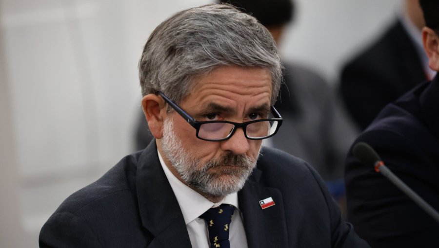 Jefe de asesores de la Presidencia niega intervención del "segundo piso" de La Moneda en oficio de Steinert a la PDI