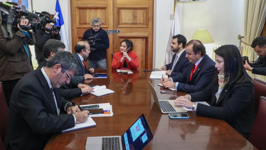 "Inspección Total" al Gobierno de Boric detecta 1.529 hallazgos y deriva siete casos a Contraloría y cuatro a Fiscalía