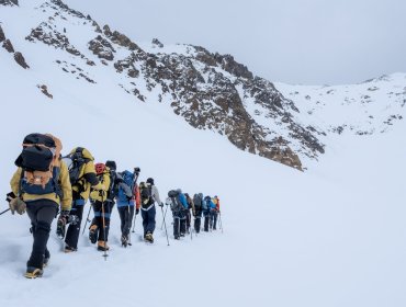 Netflix estrenará «Más allá de la sociedad», documental que aborda el regreso de los sobrevivientes de Los Andes