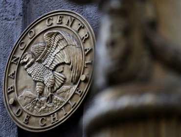 Banco Central acuerda mantener la tasa de interés en 4,5% y no descarta prolongación de la debilidad de la economía hacia 2027