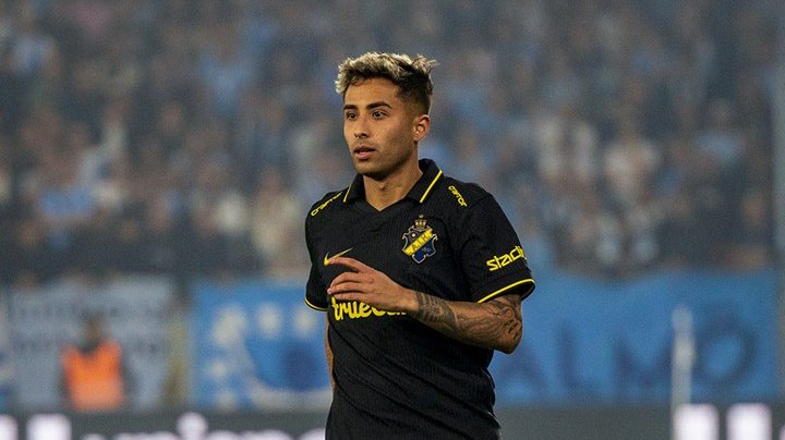 En Suecia destacan que Lucas Assadi "se esforzó al máximo" en su debut con el AIK