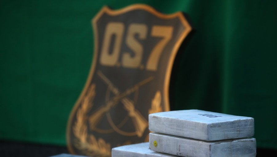 Prisión preventiva para tres integrantes de una banda tras decomiso de 15 kilos de droga en San Antonio