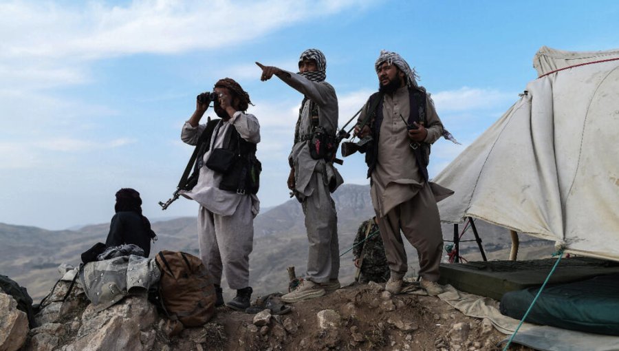 ONU lamenta el "silencio ensordecedor" global por restricciones impuestas por los talibanes tras su vuelta al poder en Afganistán