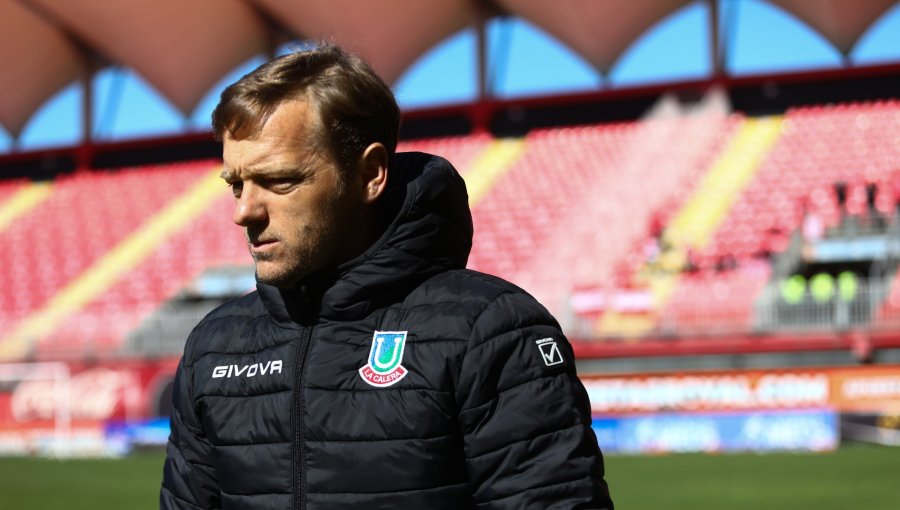 U. La Calera oficializa la salida del entrenador Martín Cicotello en plena lucha por mantenerse en Primera División
