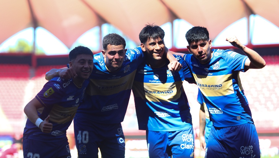 Everton vence a Ñublense de visita y escala al cuarto lugar del torneo