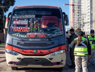 Colisión entre microbuses del transporte público en Concón: aseguran que conductor de línea 605 se habría dado a la fuga