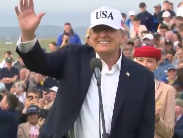 Trump levanta aranceles al whisky irlandés durante torneo de golf
