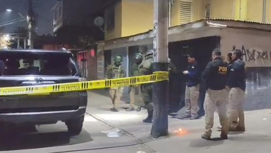 Un muerto y dos heridos tras balacera desde un vehículo en Quilicura