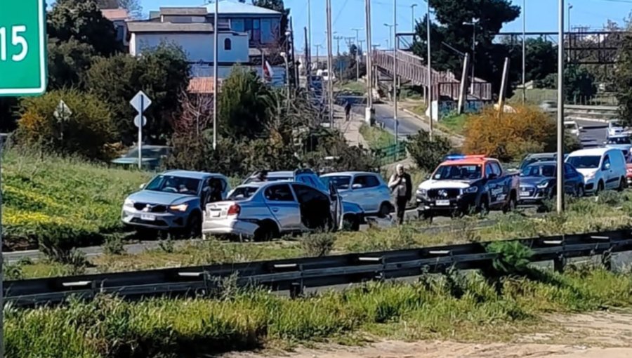 Colisión vehicular en Camino Internacional de Viña del Mar provoca congestión vehicular en dirección a Concón