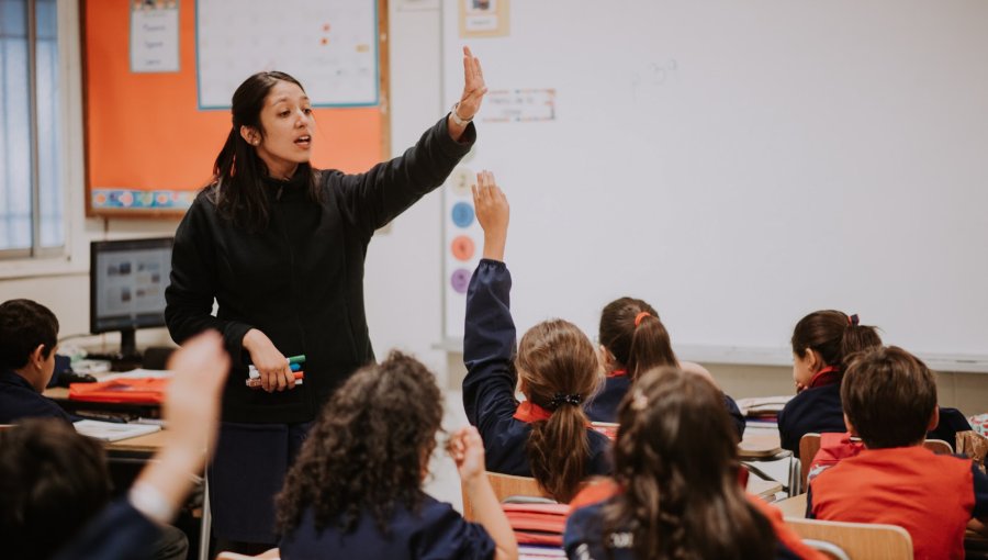 Editorial: El valor del capital humano docente en nuestras escuelas y liceos dependientes del Estado