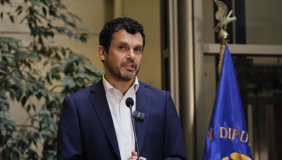 Diputado Bassa oficia a ministro Rabat para que entregue detalles de criterios que utilizará el Gobierno para revisar solicitudes de indulto