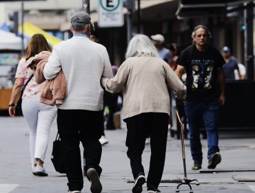 Tras tragedia en Pitrufquén: Gobierno anuncia plan para reforzar seguridad y ampliar oferta de cuidados para personas mayores