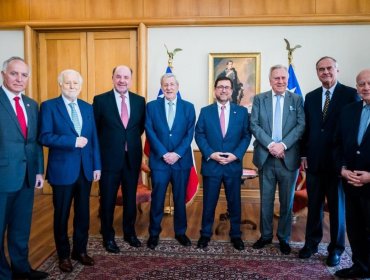 Pérez Mackenna valora reunión con excancilleres y destaca que "la defensa de los intereses de Chile debe ser una sola"