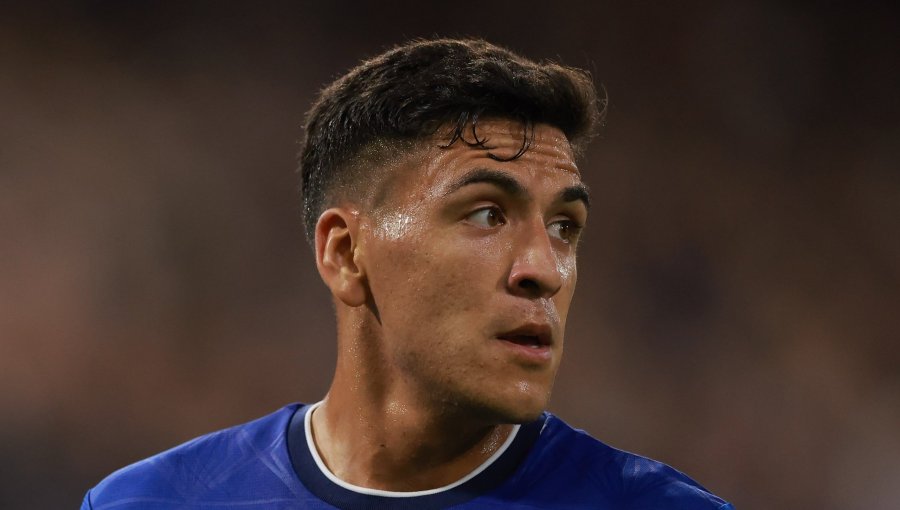 Marcelino Núñez fue titular en la goleada y eliminación del Ipswich Town de la Copa de la Liga inglesa